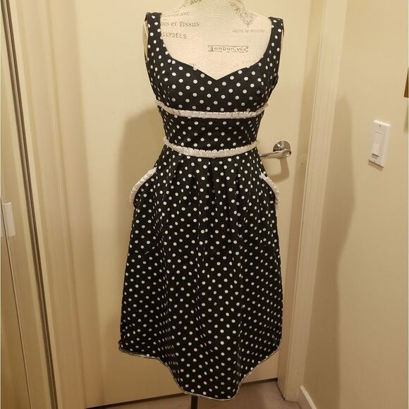 Vintage Bebe polka dot stiletto heels - Picture 10 of 10